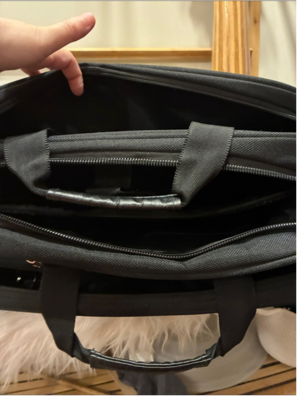 Bugatti Black Men's Laptop Briefcase Bag - Picture 5 of 8